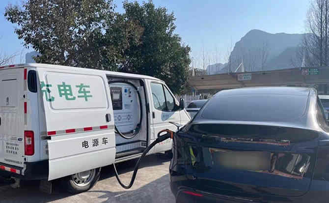余江区汽车搭电